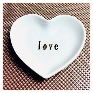 Love Catch All Heart Dish